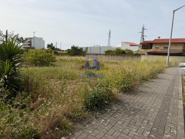 Lote terreno com 499 m2 para construção de prédio 6 frações, Marinha Grande
