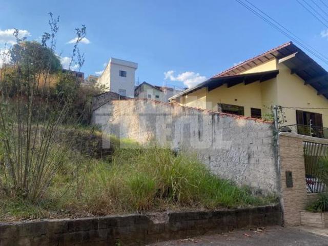 Lote / Terreno à venda em Varginha, no bairro Jardim Petrópolis
