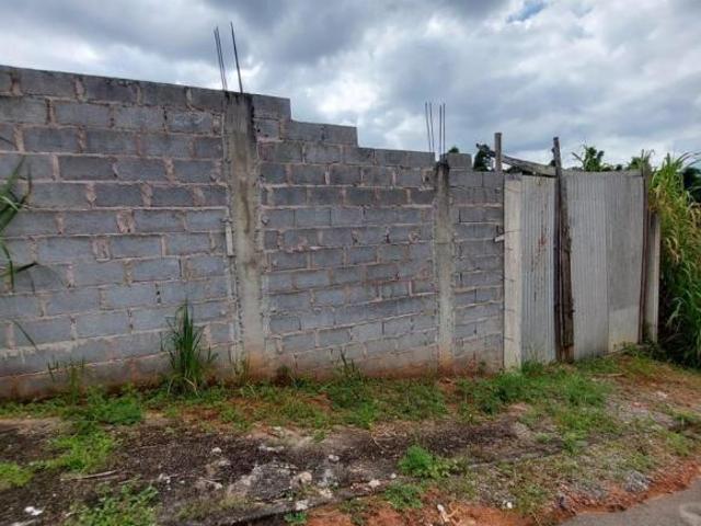 Lote / Terreno à venda em Varginha, no bairro Jardim Simões