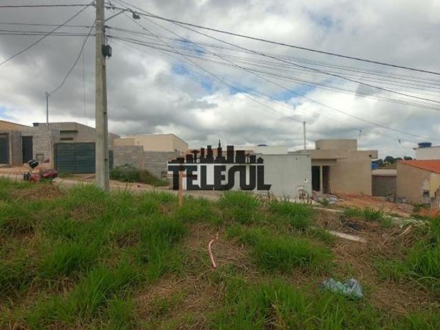 Lote / Terreno à venda em Varginha, no bairro San Marino