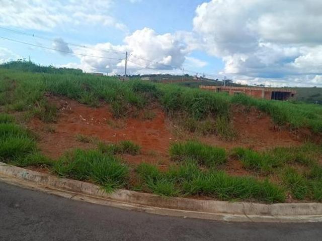 Lote / Terreno à venda em Varginha, no bairro Porto Príncipe