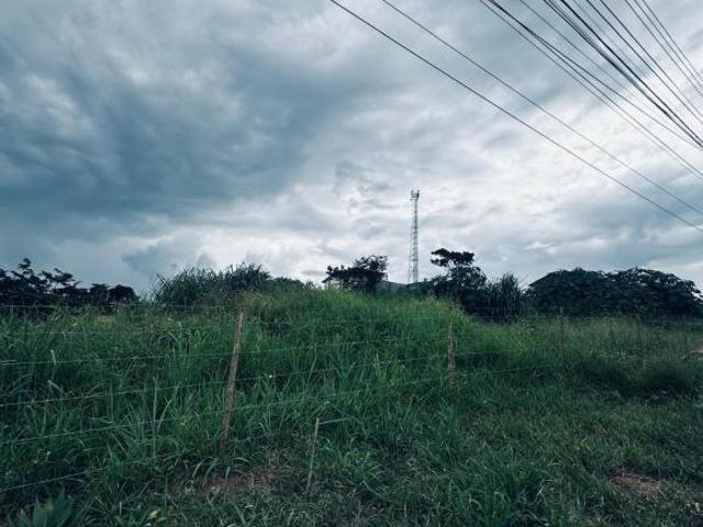 Lote / Terreno à venda em Vespasiano, no bairro Santa Cruz