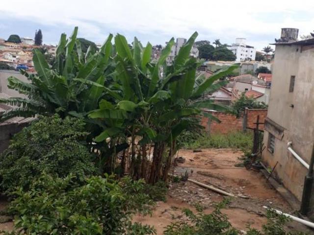 Lote / Terreno à venda em Belo Horizonte, no bairro Copacabana