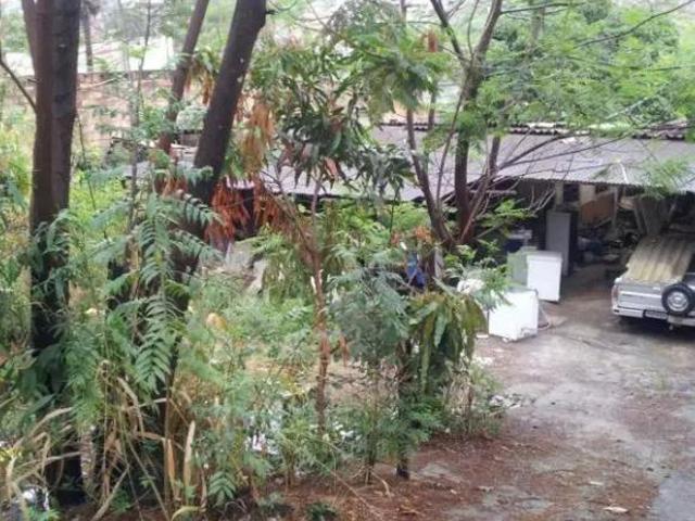 Lote / Terreno à venda em Belo Horizonte, no bairro Caiçara