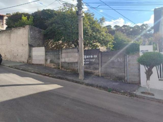 Lote / Terreno à venda em Belo Horizonte, no bairro Álvaro Camargos