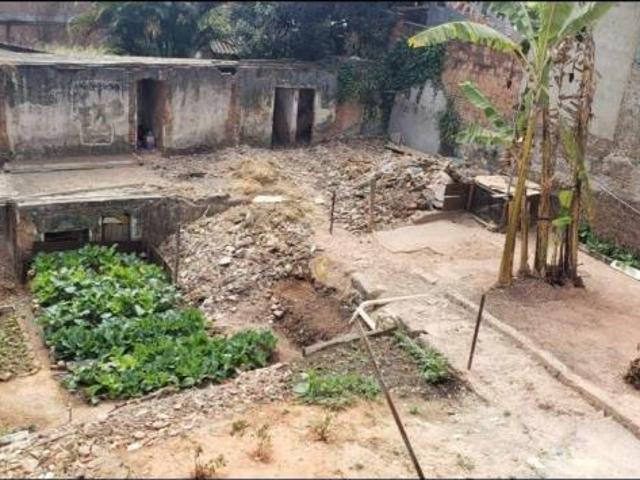 Lote / Terreno à venda em Belo Horizonte, no bairro Aparecida