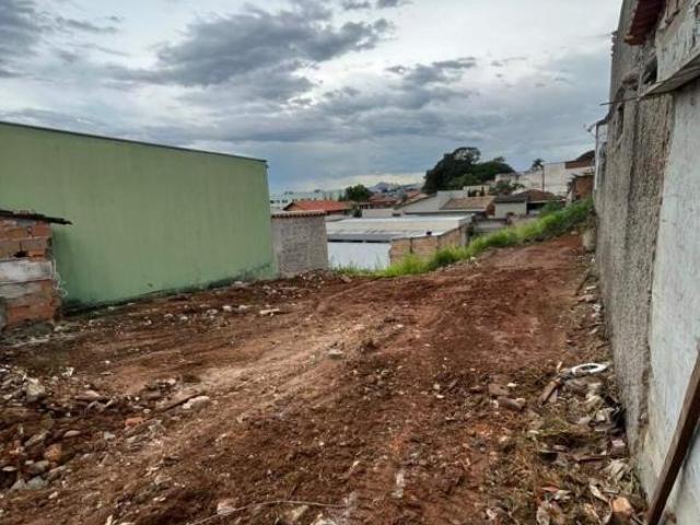 Lote / Terreno à venda em Belo Horizonte, no bairro João Pinheiro