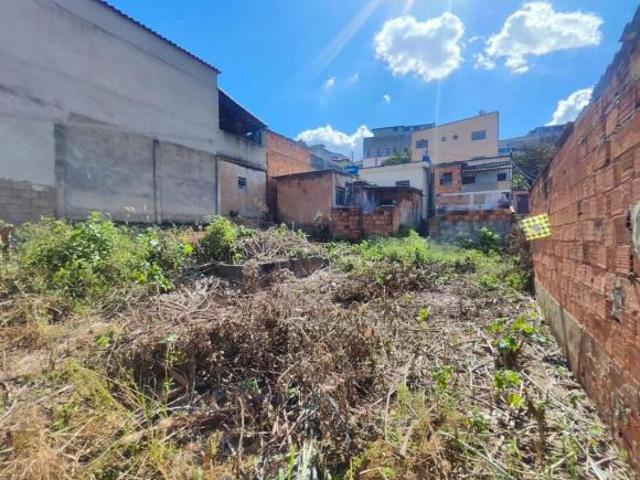 Lote / Terreno à venda em Belo Horizonte, no bairro Jaqueline