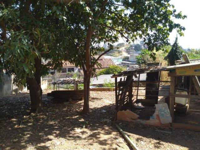 Lote / Terreno à venda em Belo Horizonte, no bairro Jardim Alvorada