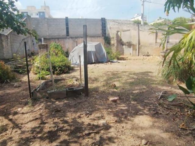 Lote / Terreno à venda em Belo Horizonte, no bairro São João Batista