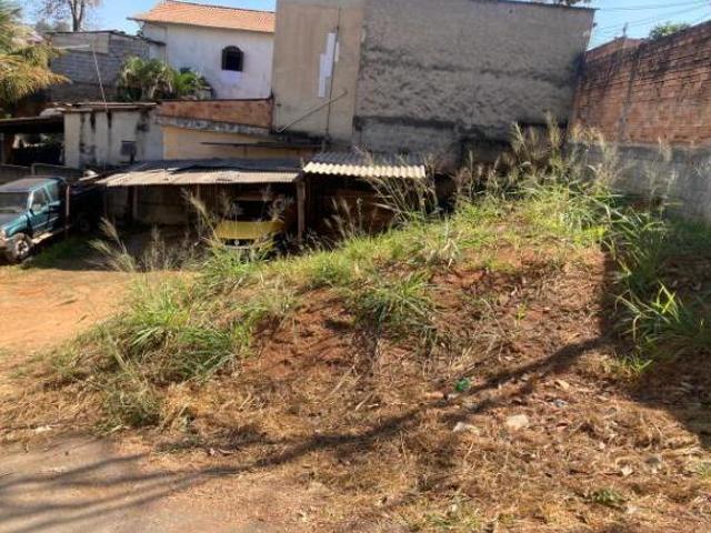 Lote / Terreno à venda em Belo Horizonte, no bairro Santa Mônica