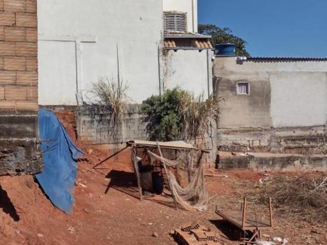 Lote / Terreno à venda em Belo Horizonte, no bairro Universitário