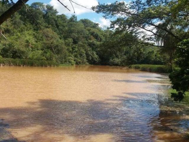 Lote / Terreno à venda em Betim, no bairro Residencial Montserrat