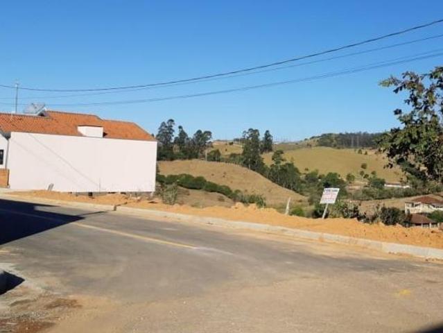 Lote / Terreno à venda em Borda Da Mata, no bairro Santa Rita