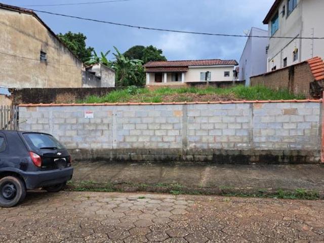 Lote / Terreno à venda em Borda Da Mata, no bairro Santa Rita