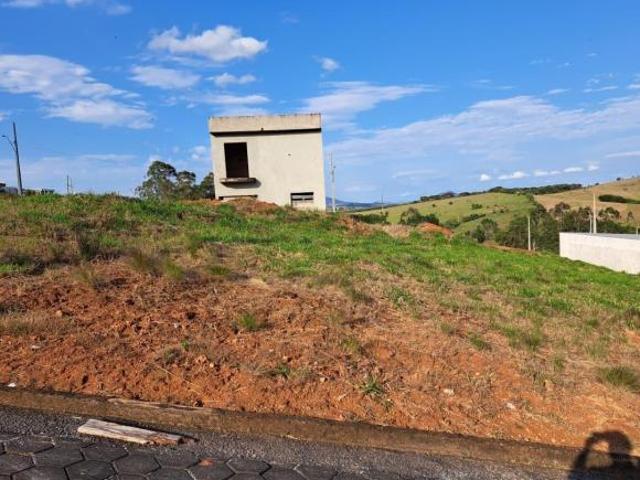 Lote / Terreno à venda em Borda Da Mata, no bairro Santo Antonio