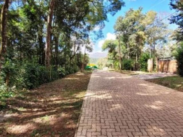 Lote / Terreno à venda em Brumadinho, no bairro Condomínio Mãe Terra