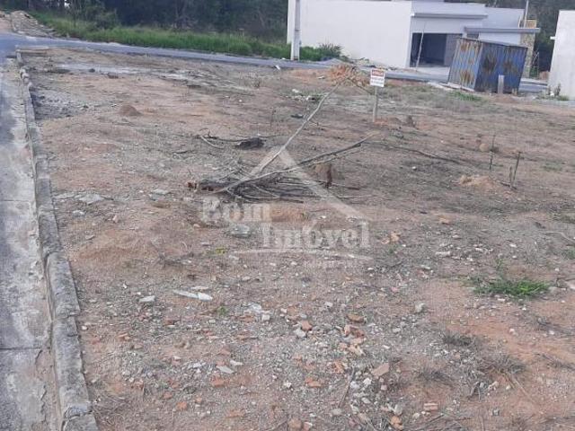 Lote / Terreno à venda em Campo Belo, no bairro Residencial Florença