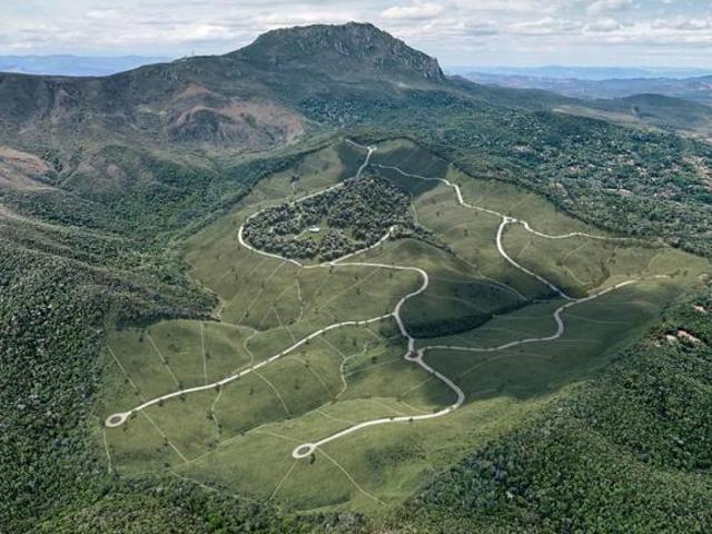 Lote / Terreno à venda em Caeté, no bairro Quintas Do Camboeiro