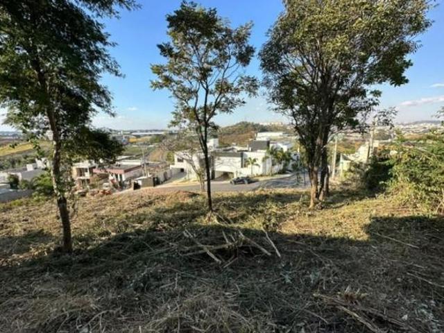 Lote / Terreno à venda em Contagem, no bairro Portal Do Sol