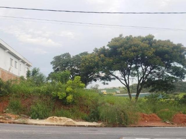 Lote / Terreno à venda em Contagem, no bairro Portal Do Sol