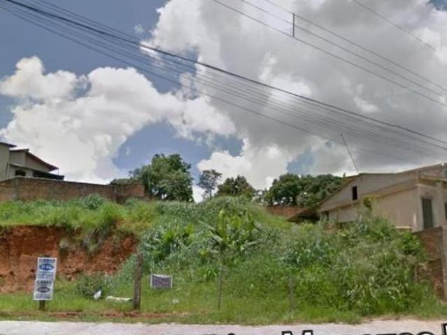 Lote / Terreno à venda em Contagem, no bairro Parque Xangri Lá
