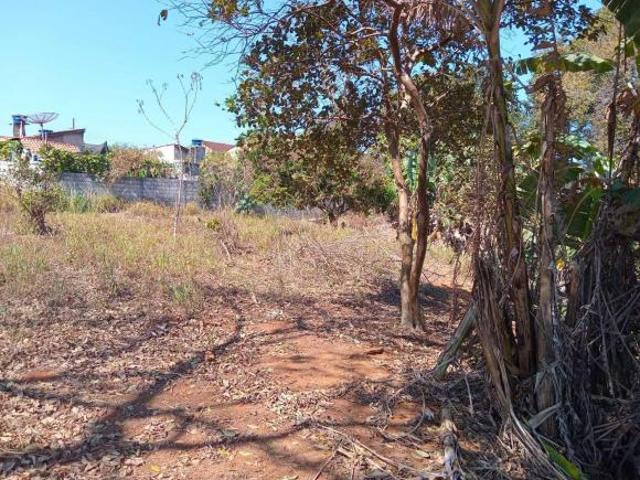 Lote / Terreno à venda em Coqueiral, no bairro Centro