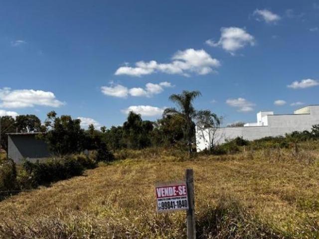 Lote / Terreno à venda em Formiga, no bairro Distrito Turístico De Ponte Vila