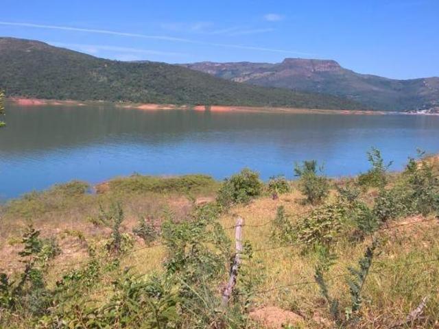 Lote / Terreno à venda em Guapé, no bairro Escarpas Do Lago