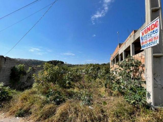 Lote / Terreno à venda em Ibirité, no bairro Cascata