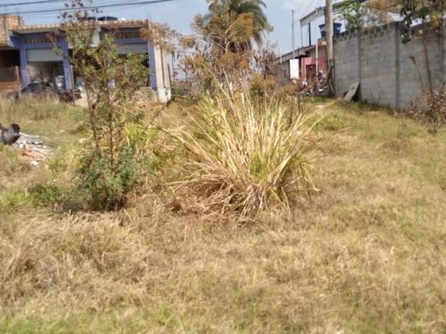 Lote / Terreno à venda em Ibirité, no bairro Fazenda Lajinha