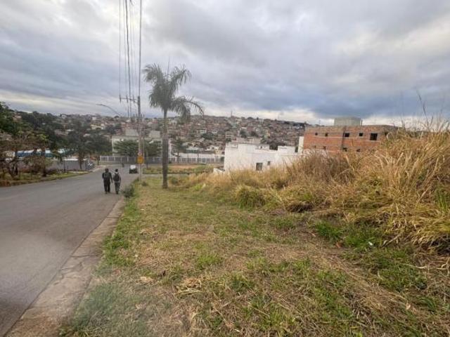 Lote / Terreno à venda em Ibirité, no bairro Novo Barreirinho