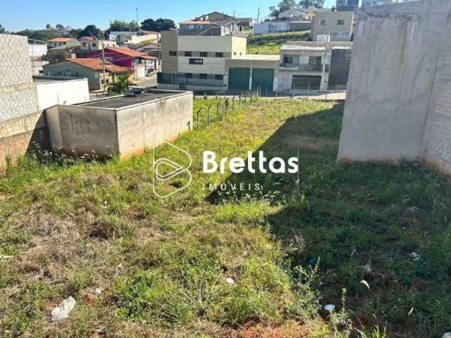 Lote / Terreno à venda em Lavras, no bairro Ouro Verde