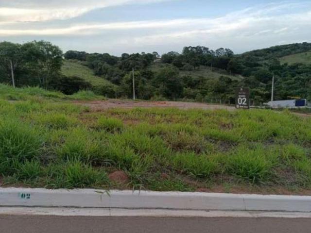 Lote / Terreno à venda em Lavras, no bairro Centro