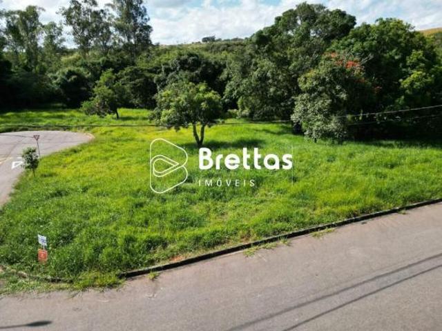 Lote / Terreno à venda em Lavras, no bairro Residencial Santana