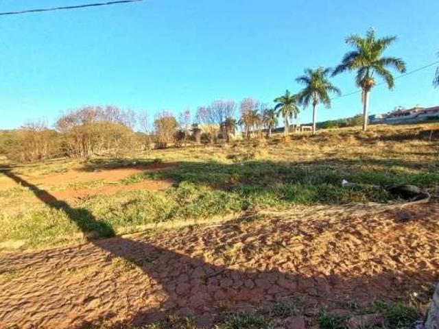 Lote / Terreno à venda em Nepomuceno, no bairro Vale Verde