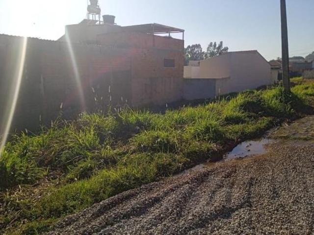 Lote / Terreno à venda em Nepomuceno, no bairro Centro