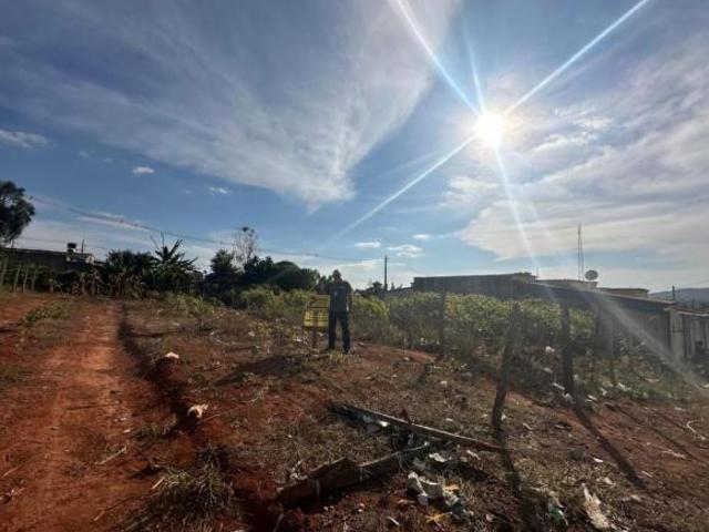 Lote / Terreno à venda em Nepomuceno, no bairro Jardim Beatriz