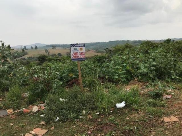 Lote / Terreno à venda em Nepomuceno, no bairro Jardim Itália