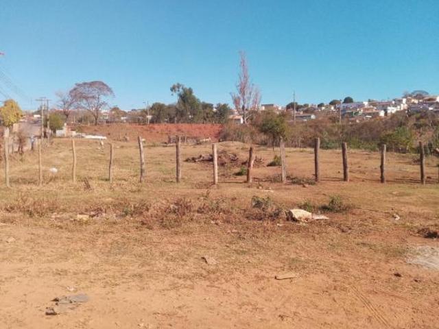 Lote / Terreno à venda em Nepomuceno, no bairro Lagoinha