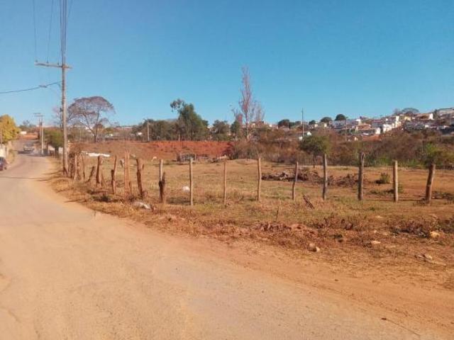 Lote / Terreno à venda em Nepomuceno, no bairro Lagoinha Br265