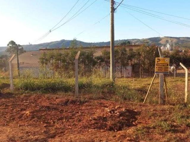 Lote / Terreno à venda em Nepomuceno, no bairro Marciolandia