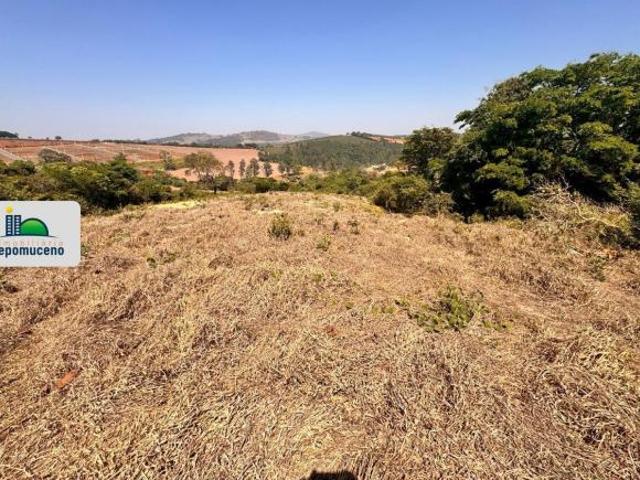 Lote / Terreno à venda em Nepomuceno, no bairro Nova Esperança