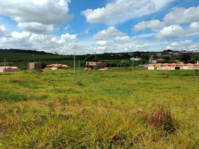 Lote / Terreno à venda em Nepomuceno, no bairro Nova Esperança