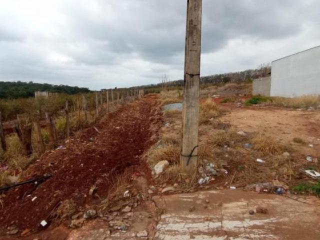 Lote / Terreno à venda em Nepomuceno, no bairro Novo Horizonte