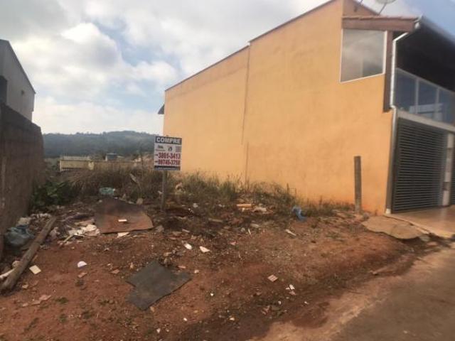 Lote / Terreno à venda em Nepomuceno, no bairro Novo Horizonte