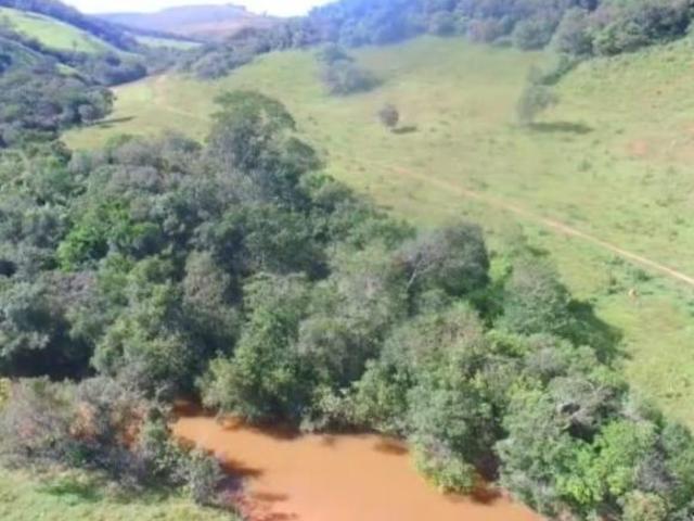 Lote / Terreno à venda em Piedade Dos Gerais, no bairro Zona Rural