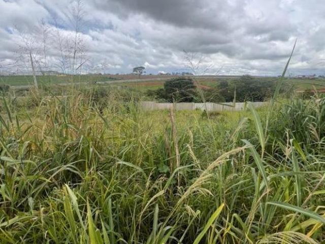 Lote / Terreno à venda em Piumhi, no bairro Santa Clara