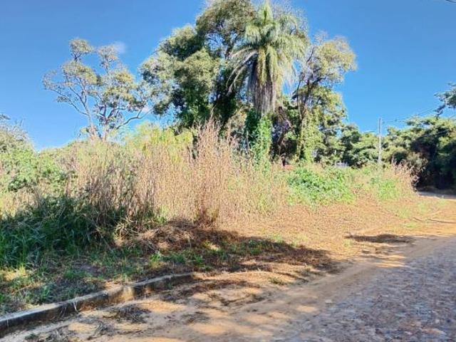 Lote / Terreno à venda em São José Da Lapa, no bairro Condomínio Tiradentes