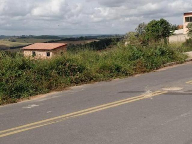 Lote / Terreno à venda em Santa Bárbara, no bairro Monte Carlo